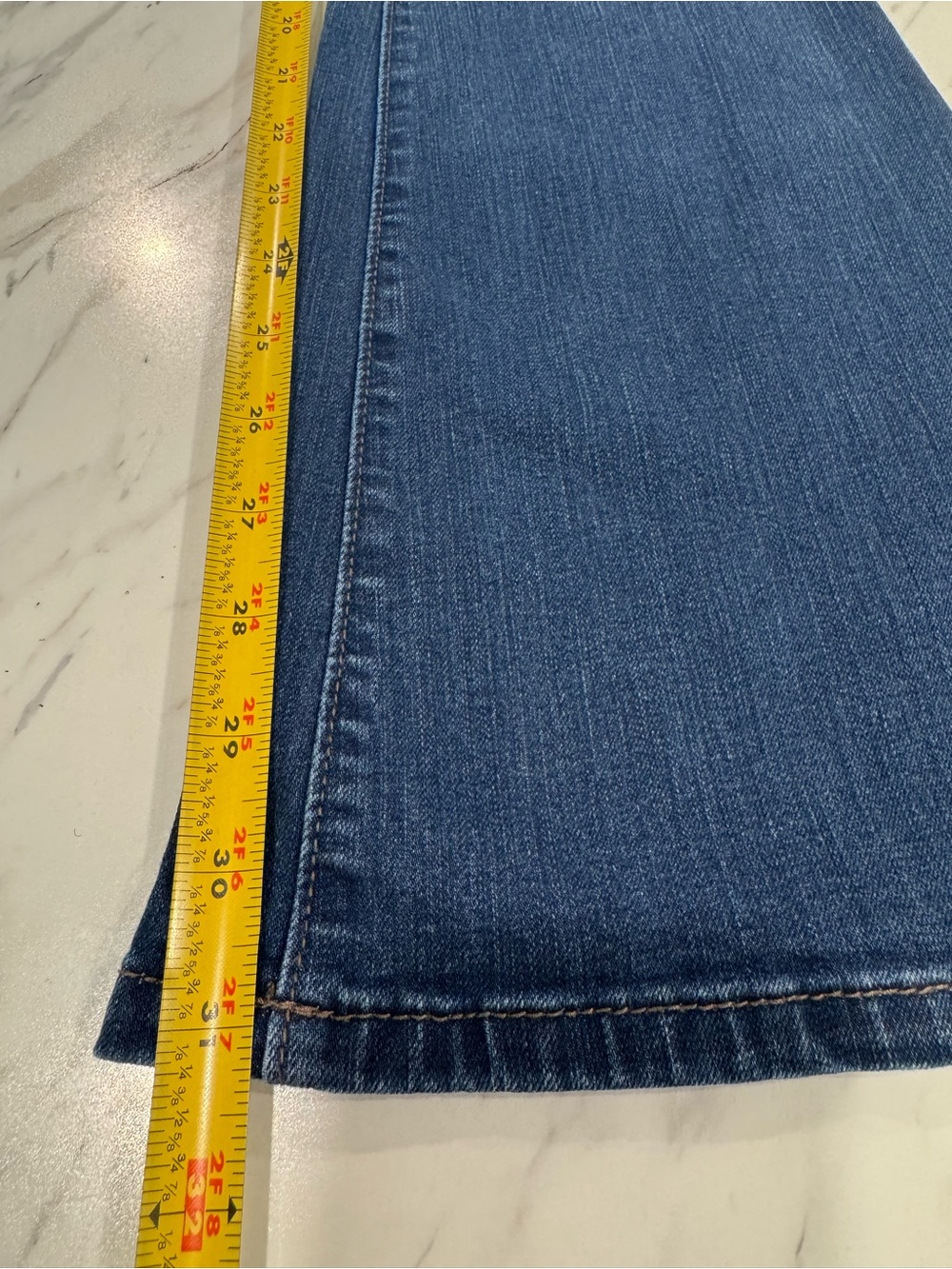 Jessica Simpsom Women's Size 28 Pull-on Flare Jeans Blue Denim Stretch High Rise - Picture 15 of 16